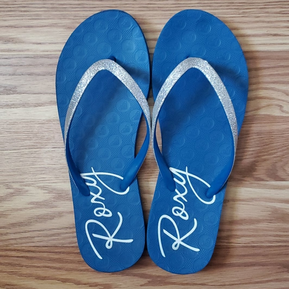 Roxy Silver Sparkle Flip Flops